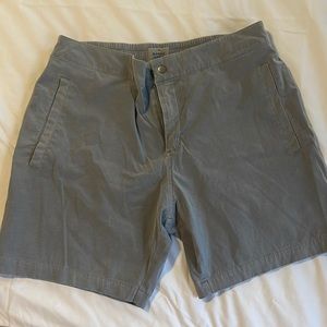 Marine layers men’s shorts in grey, size medium